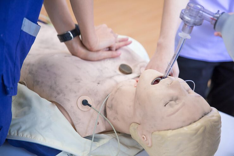 CPR training mannequin